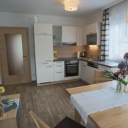 Appartments Am Esslgut * ハウス・イム・エンスタール