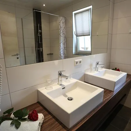 Appartments Am Esslgut Daire *