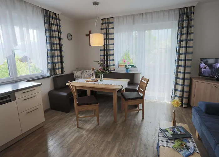 Appartments Am Esslgut شقة