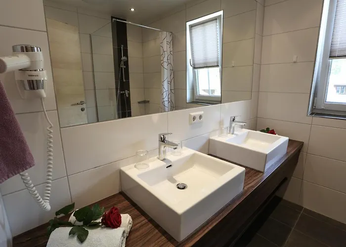 Appartments Am Esslgut شقة *